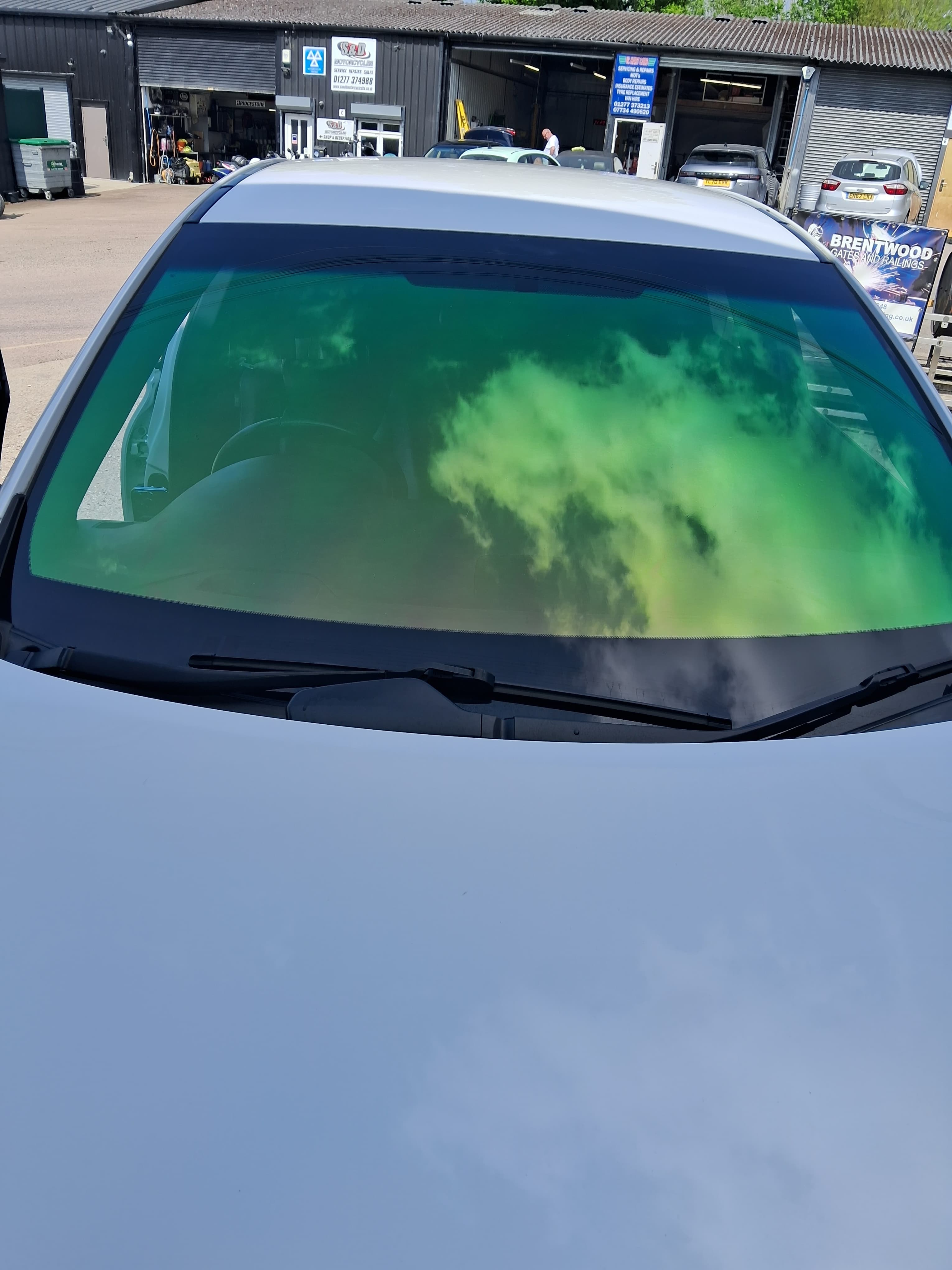 VTX Ultra Chameleon | Aurora Green 75% VLT (1.5m x 1.5m)