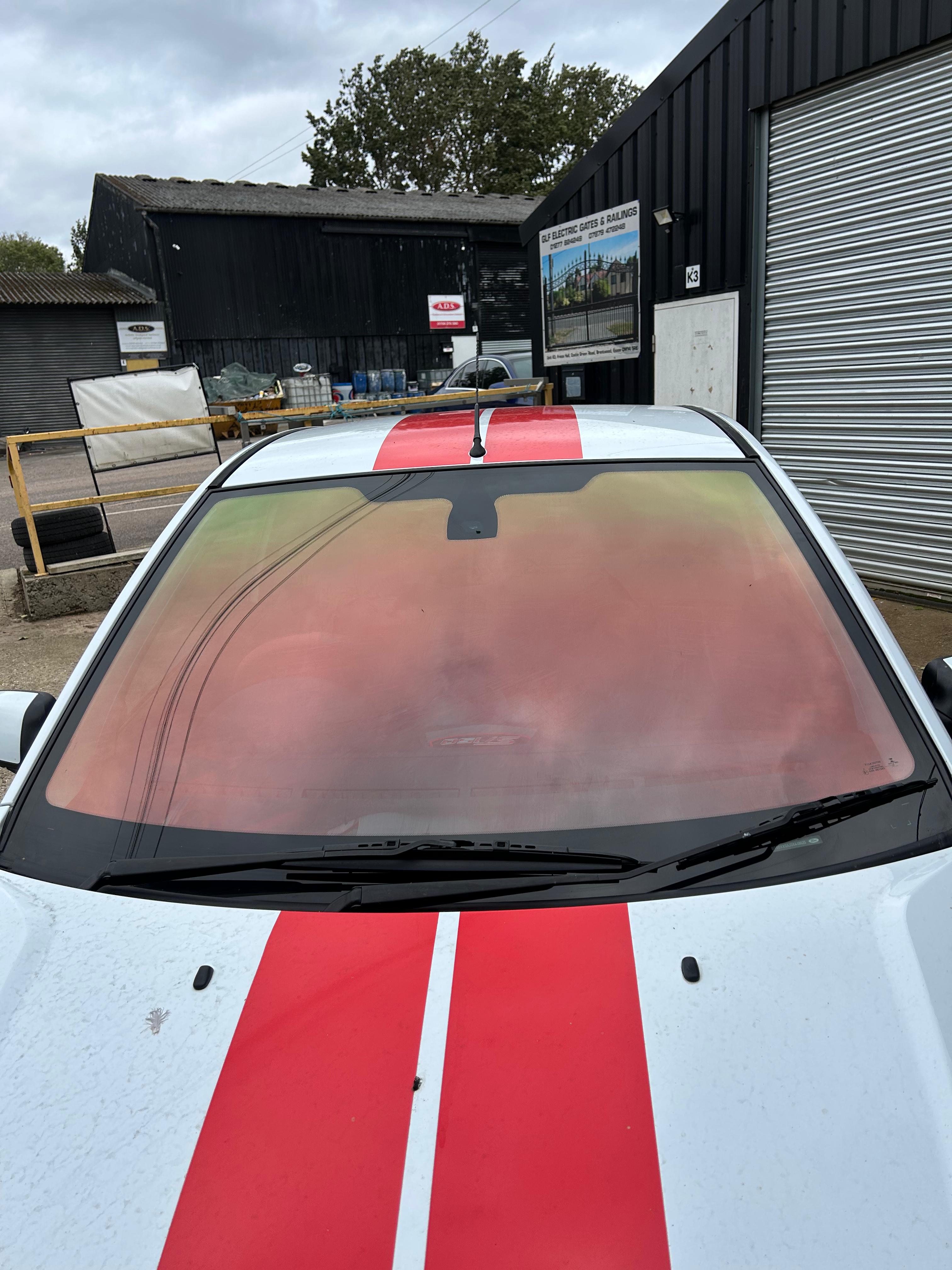 VTX Ultra Chameleon | Dynamic Red 75% VLT (1.5m x 1.5m)